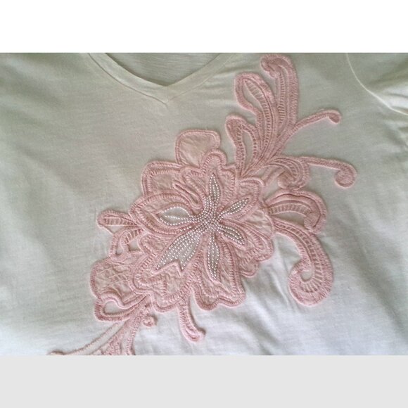 Tommy Hilfiger White V-Neck Short Sleeve T-Shirt, Pearl & Pink Floral Detail, M - Picture 2 of 9